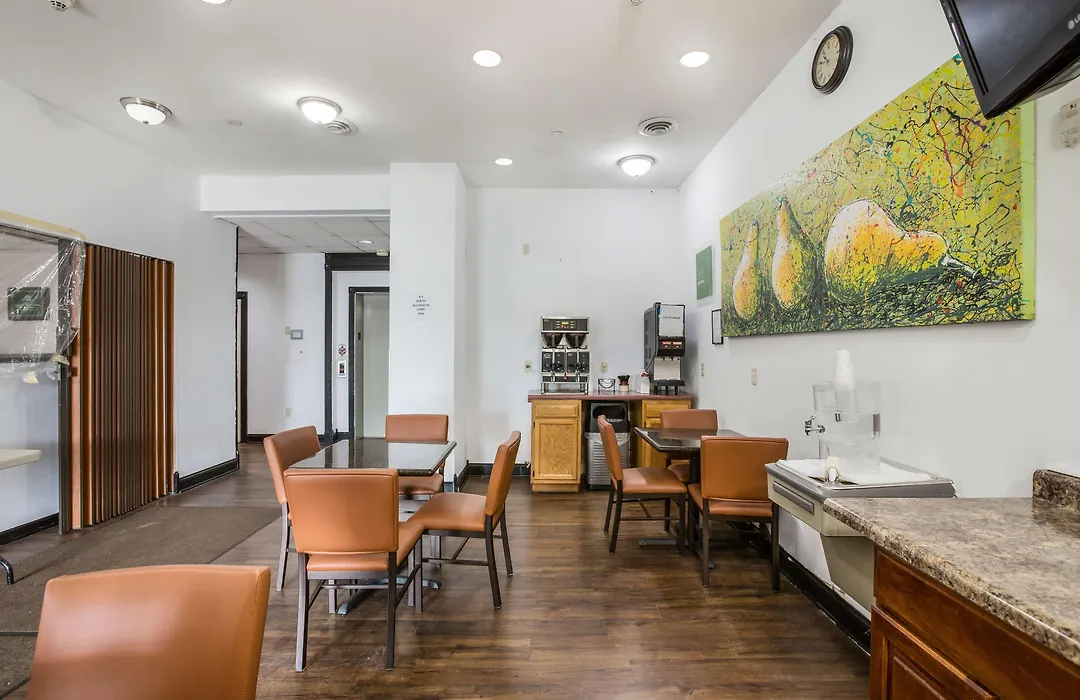 Americas Best Value Inn Three Rivers-1